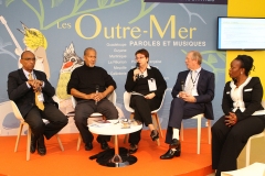 Animation du stand de l'Outre Mer avec les auteurs Ed NESTOR