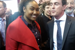 Visite-du-1er-Ministre-Manuel-VALLS-au-stand-Ed-Nestor-reçu-par-Wilna-NESTOR